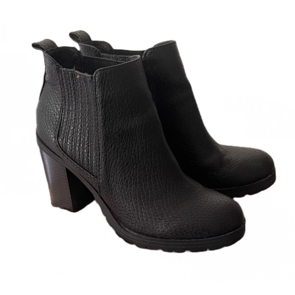 Sam & Libby Faux Leather Booties - Picture 4 of 6